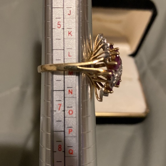 🩷🤍💛EUC Like New 14K Gold 10 Genuine Rubies & Diamonds Cocktail Ring - Size: 6 - Picture 9 of 15